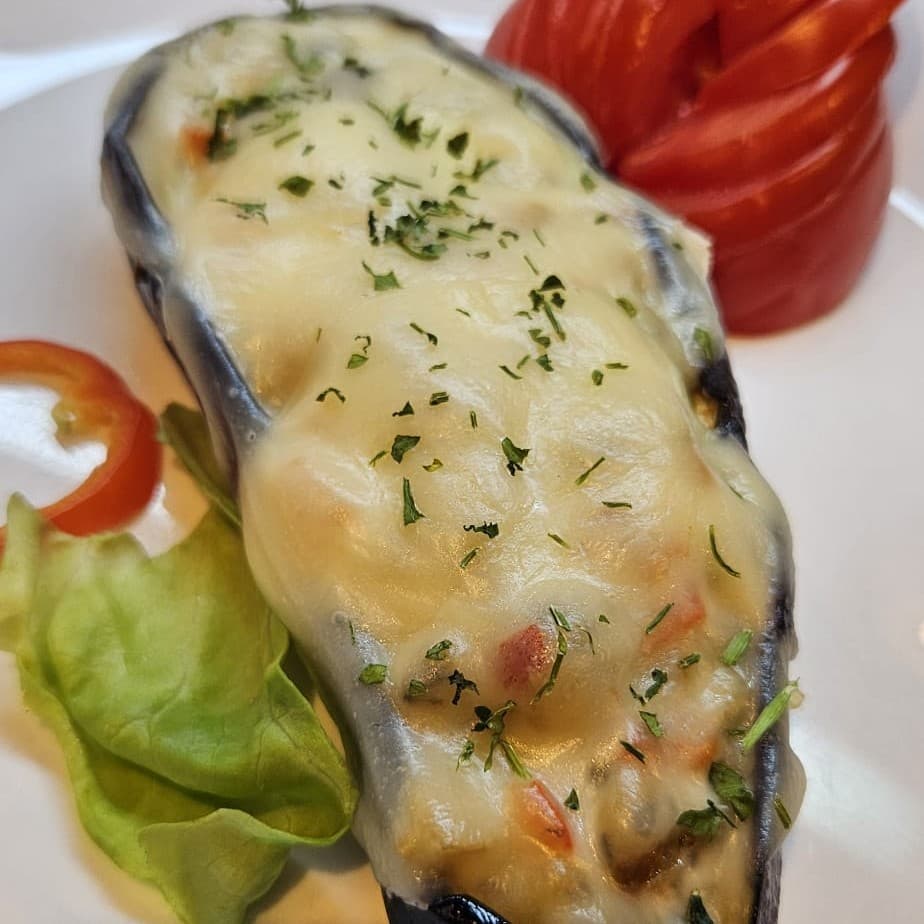 Vanata umpluta cu legume gratinate