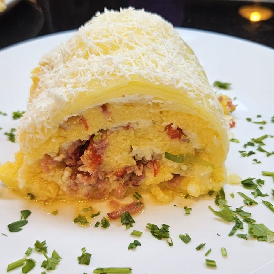 Rulada de mamaliga
